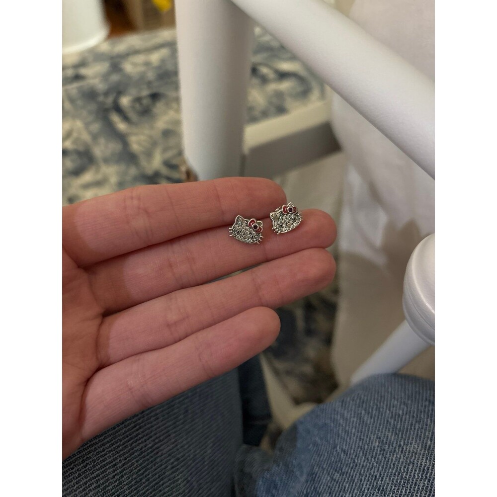 Hello kitty earrings with adjustable bracelet